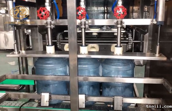 桶装水灌装部分