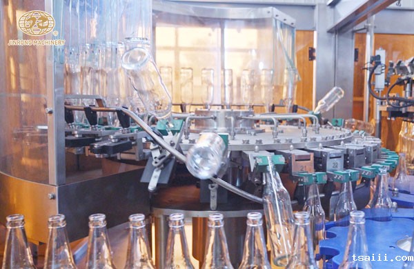 玻璃瓶饮料灌装清洗部分